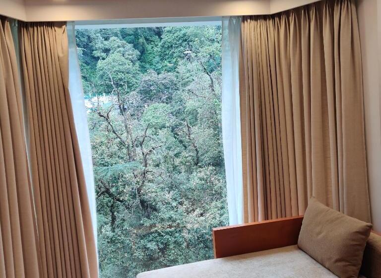 Номер Deluxe с Видом, Yog Wellness Resort & Spa By Amritara