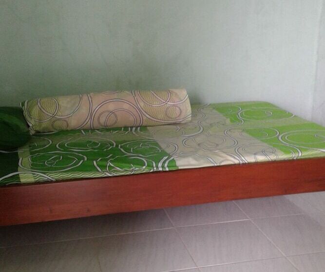 Номер Стандарт, Spot On 93020 Rumah Singgah Ganjuran
