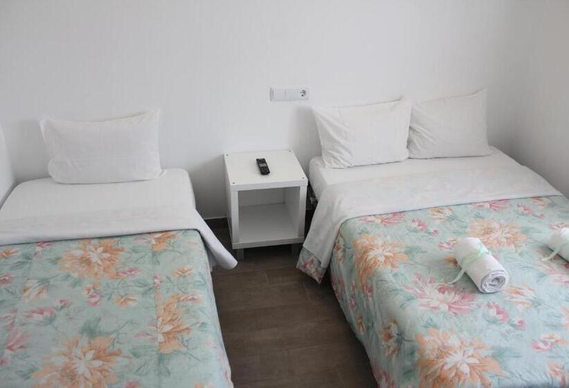 베이직 3인 룸, Residencial Tropicália Al