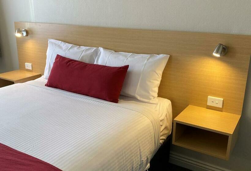 Номер Superior, Country Gardens Motel