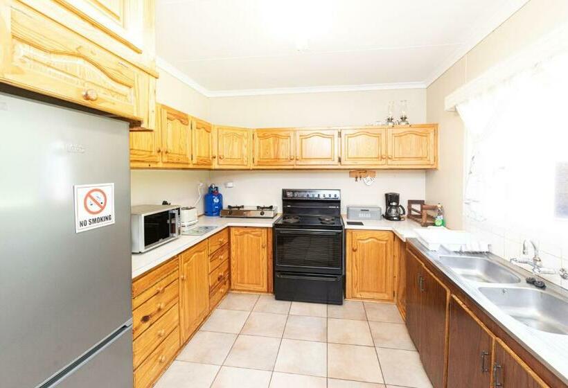 Дом 1 Спальня, Lowestoffe Country Lodge   Trout