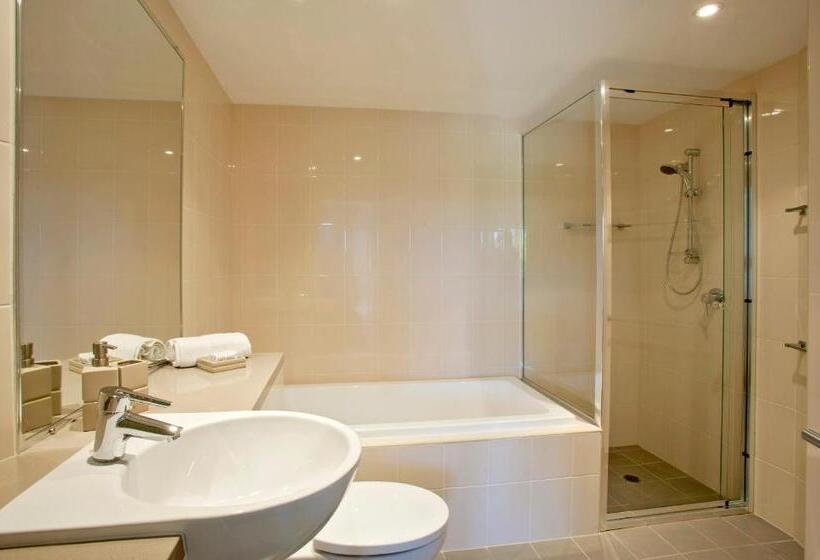 침실 2개 아파트, Loka Santi 10   Beachfront Unit
