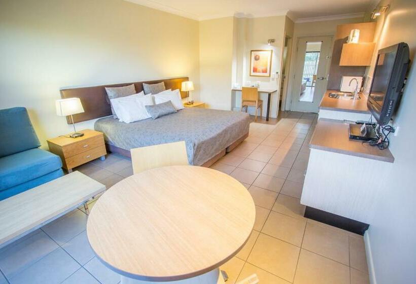 스탠다드 룸 킹사이즈 침대, Spinifex Motel And Serviced Apartments