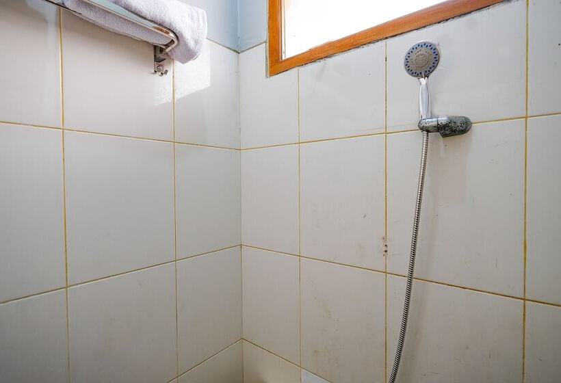 اتاق استاندارد, Oyo 2737 D Kost