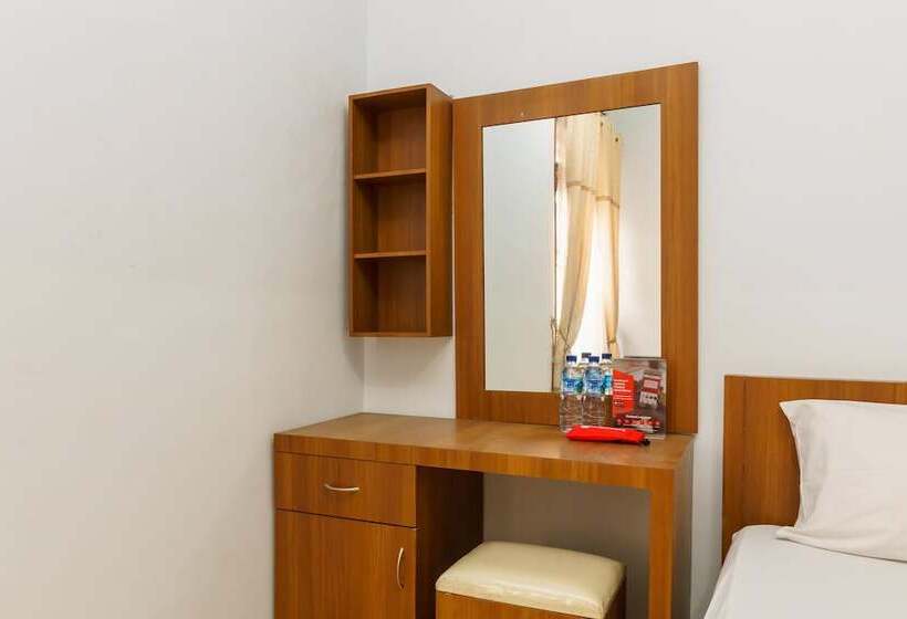 Номер Deluxe, Reddoorz Syariah@jalan Dr Mansyur Medan