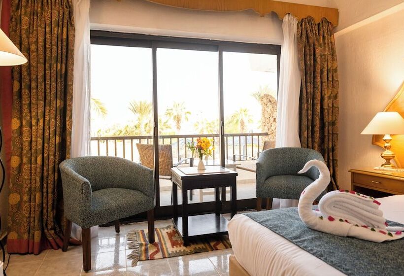 اتاق استاندارد با چشم‌انداز استخر, Turquoise Beach
