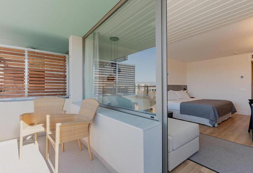 Quarto Triplo Estandar, Magnolia Hotel   Adults Only