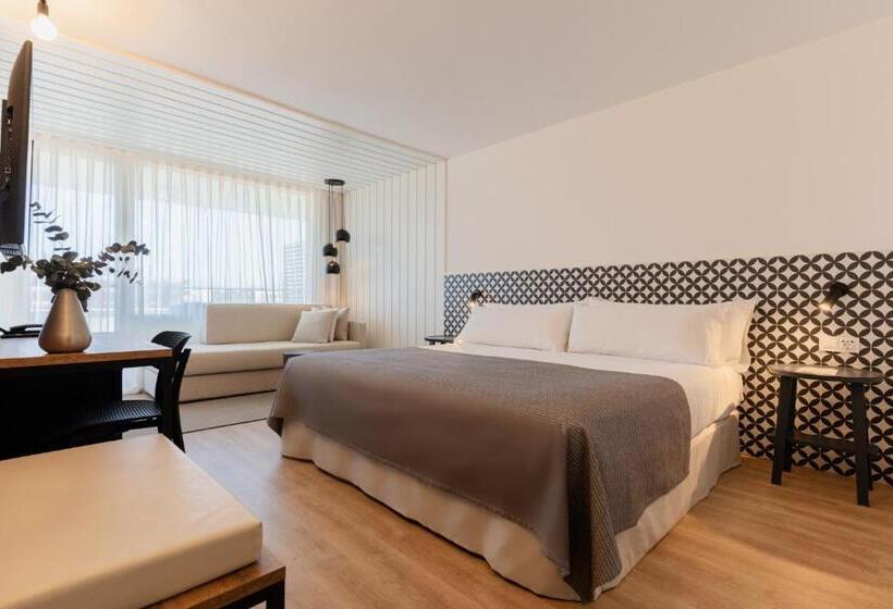 Quarto Triplo Estandar, Magnolia Hotel   Adults Only