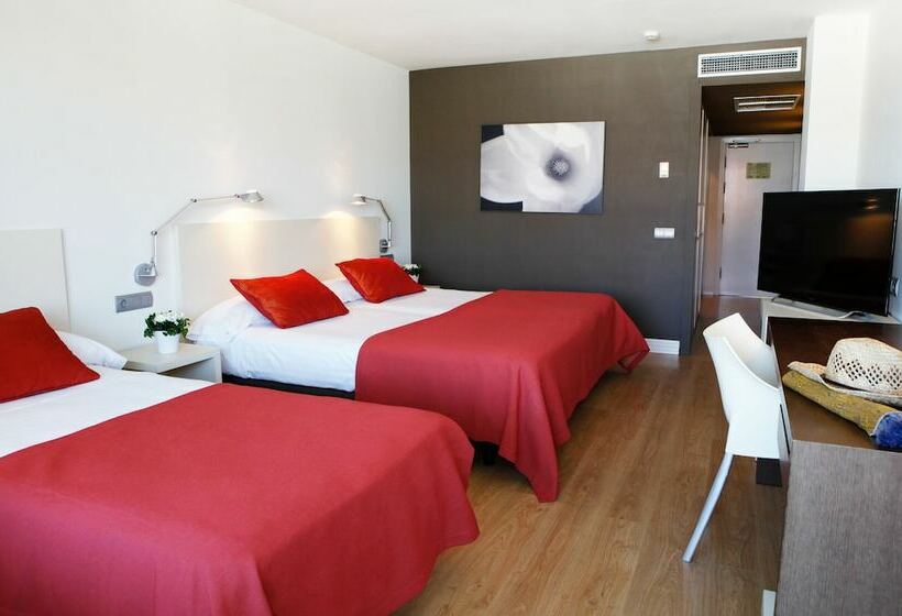 Quarto Triplo Estandar, Magnolia Hotel   Adults Only