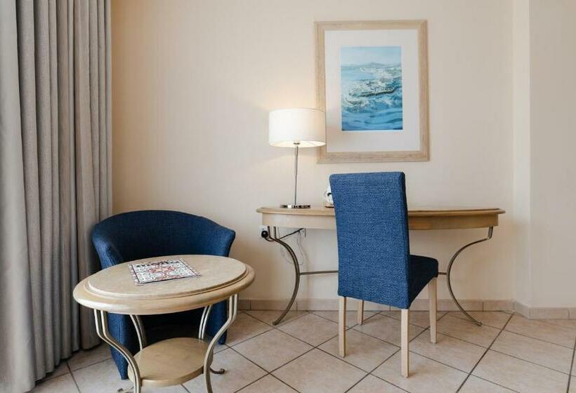 اتاق استاندارد با چشم‌انداز باغ, Maritim Antonine Hotel & Spa