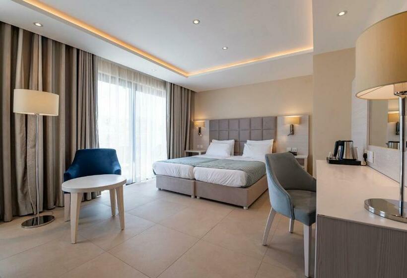 اتاق لوکس با چشم‌انداز باغ, Maritim Antonine Hotel & Spa