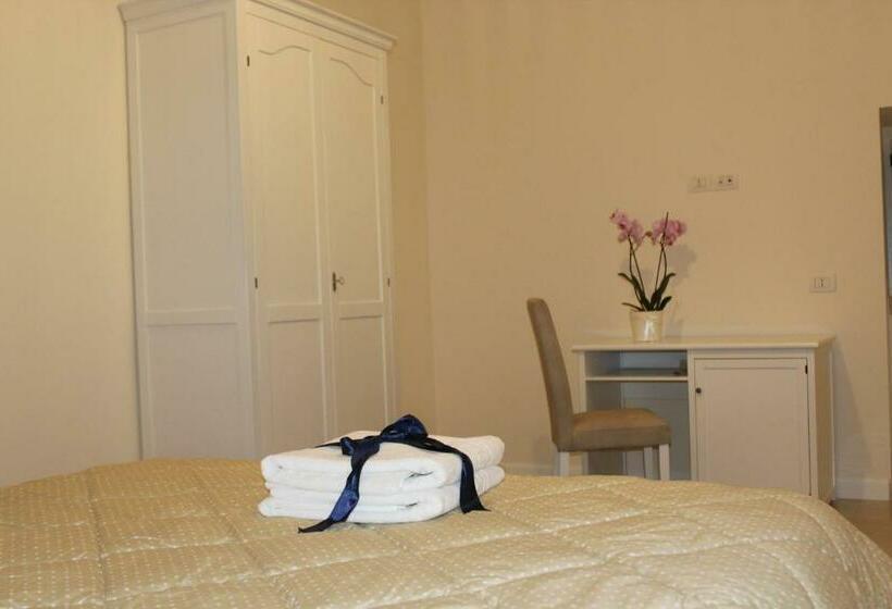 4인용 스탠다드 룸, B&b Palazzo Rochira