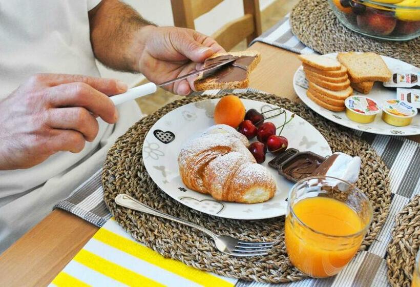 Номер Стандарт, B&b Le Mimose