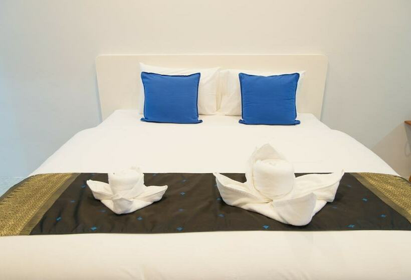 Chambre Standard Vue Piscine, Thongchai Resort