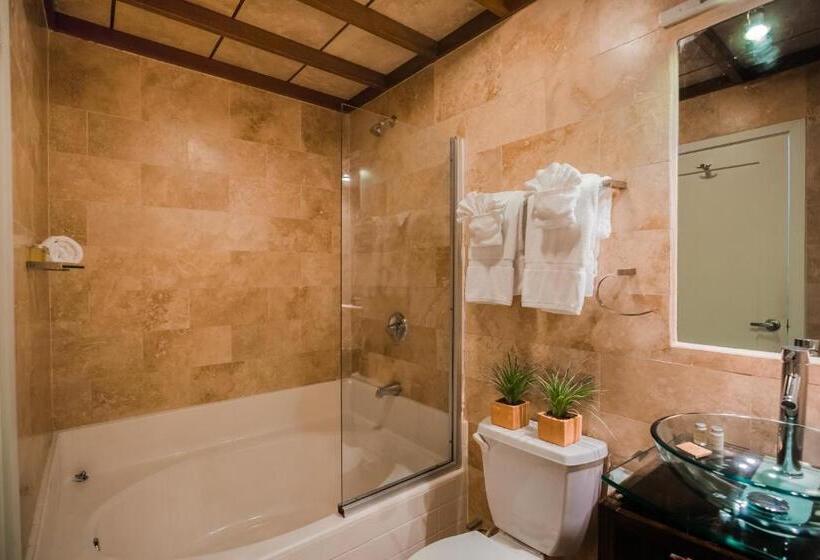 1 Bedroom Apartment Lake View, Umaya Resort & Adventures