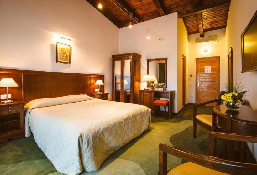 스탠다드 룸, Golf Hotel Pianu