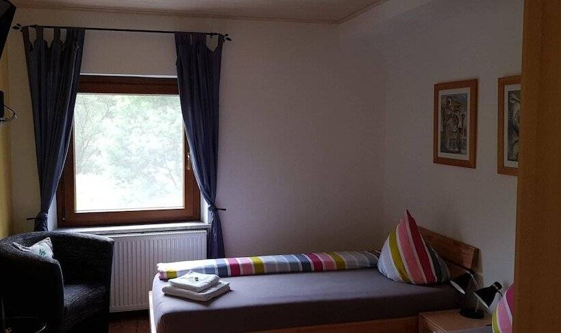 Номер Стандарт, Altes Zollhaus Nähe Luxemburg