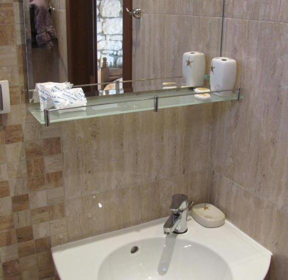 غرفة قياسية سرير كينج لذوى الإحتياجات الخاصة, Guest House Villa Elma
