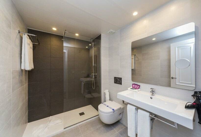 1 Bedroom Apartment, Comitas Floramar