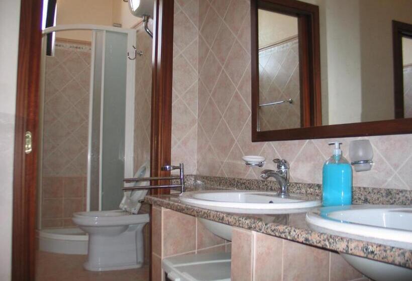 Апартаменты 3 Спальни, Bed & Breakfast Minu