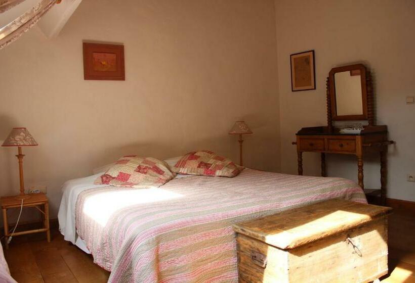 ガーデンビュースタンダードルーム, Auberge Du Val D Aisne