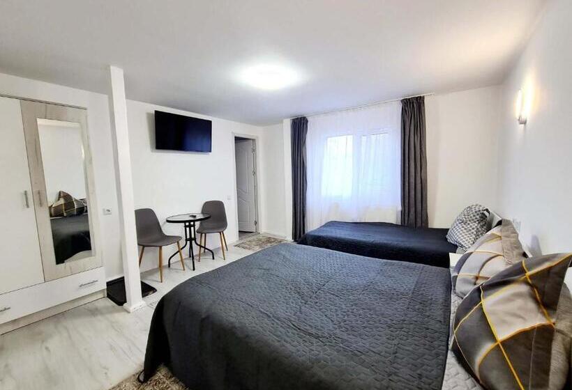 اتاق استاندارد سه نفره, Vila Giulia Voineasa
