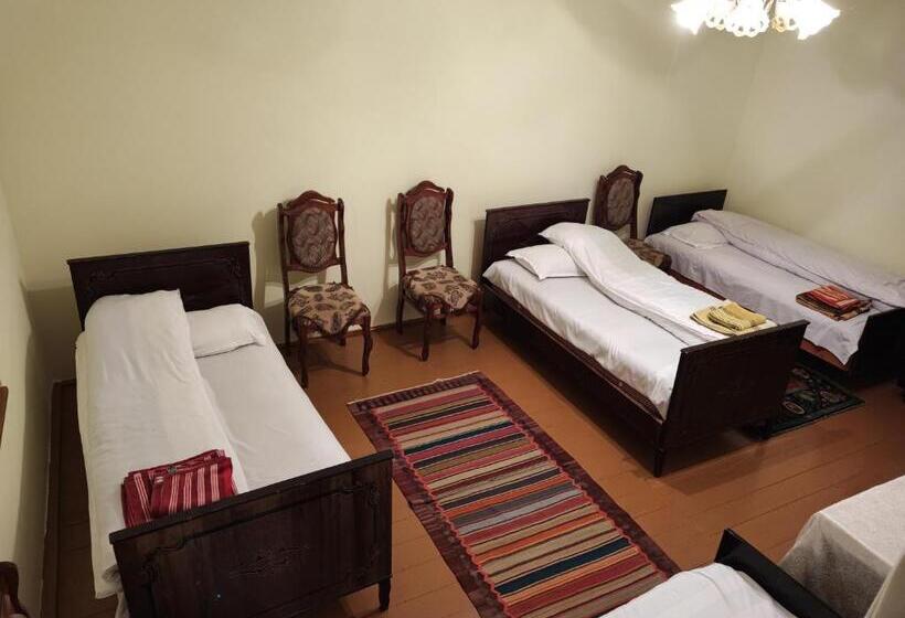 Четырехместный Номер Стандарт, Berdavan Guesthouse