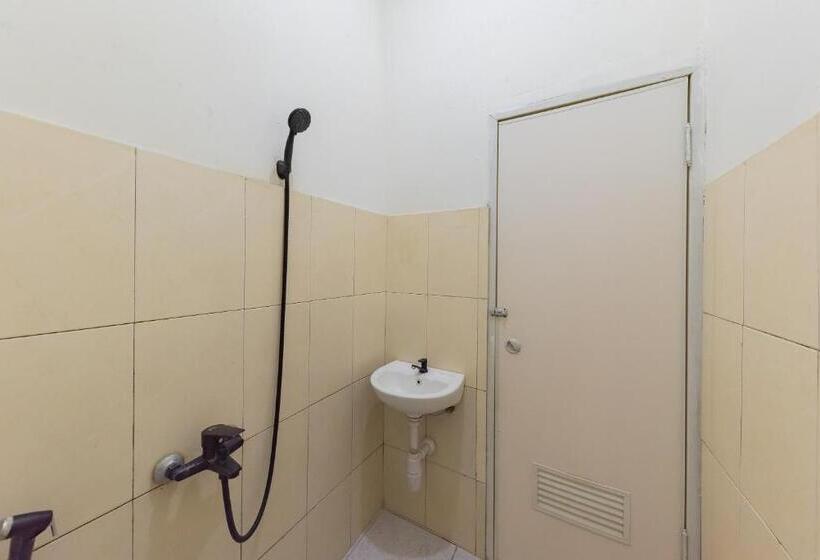 Номер Стандарт, Reddoorz Syariah @ Jl Raya Sukabumi