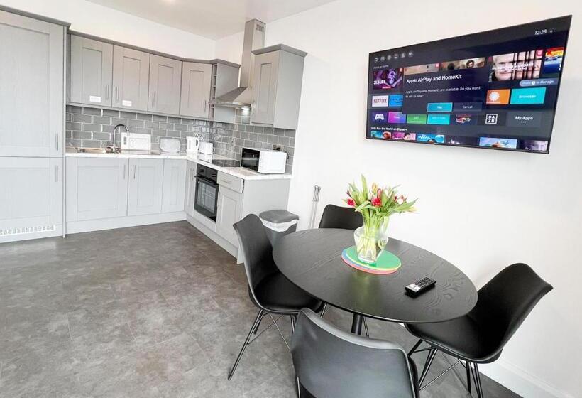 스위트, Bella Vista Hotel & Self Catering Suites