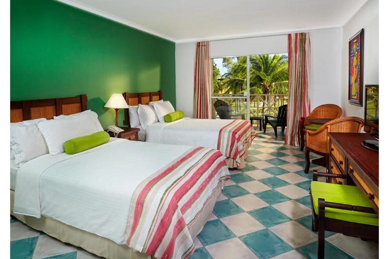 Номер Стандарт Вид на Сад, Grand Decameron Panama, A Trademark All Inclusive Resort