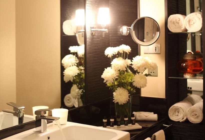اتاق لوکس با چشم‌انداز دریا, Taj Bentota Resort & Spa