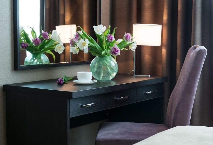 اتاق پرمیوم, Premier Hotel Rus
