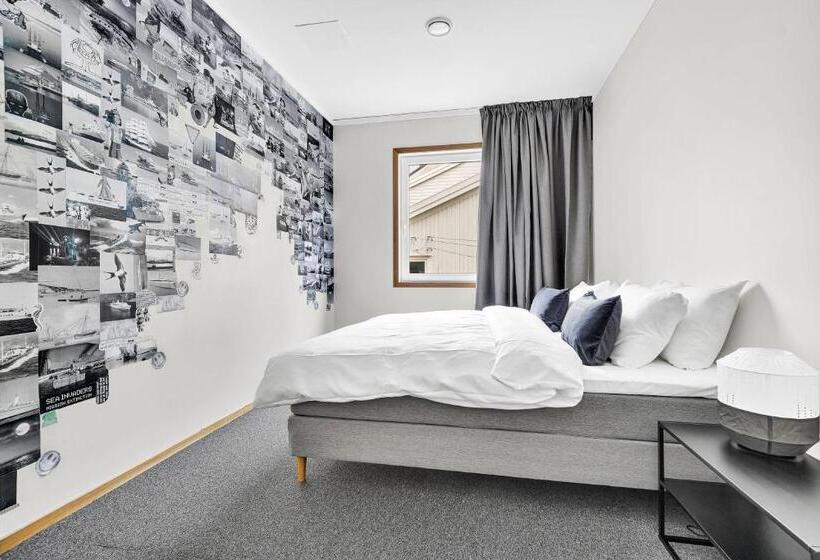 豪华房间, Lille Hotell