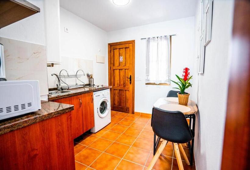 Студия Deluxe, Marbella Village