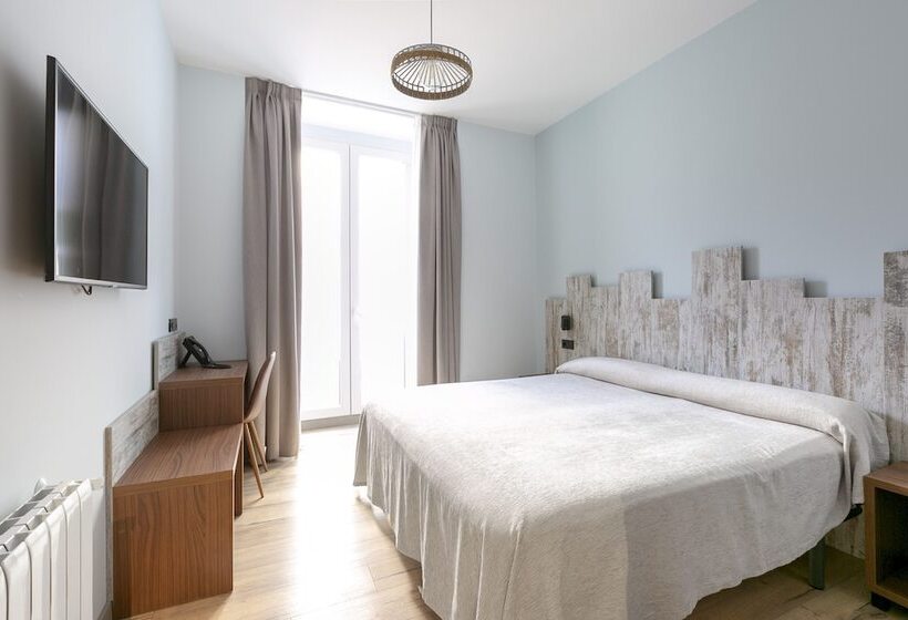 اتاق استاندارد, Hostal Anton Martin
