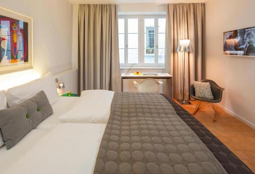 Plus Standard Room, Rössli