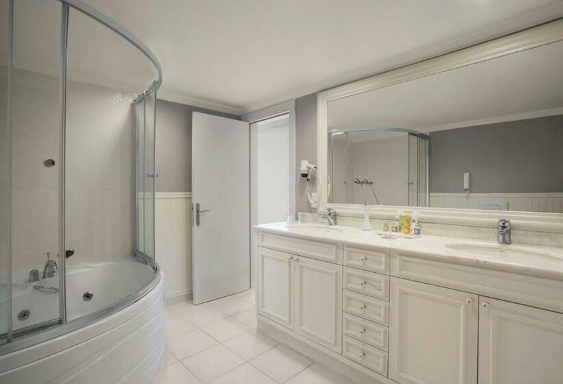 سوئیت سینیور, IC Hotels Santai Family Resort