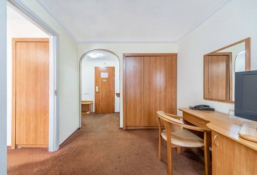سوییت جونیور, Park Hotel Fili