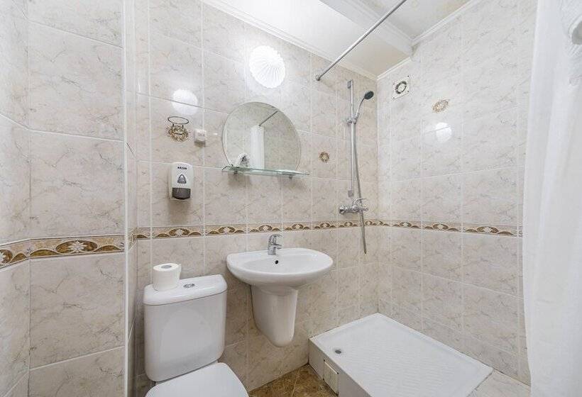 اتاق استاندارد یک نفره, Park Hotel Fili