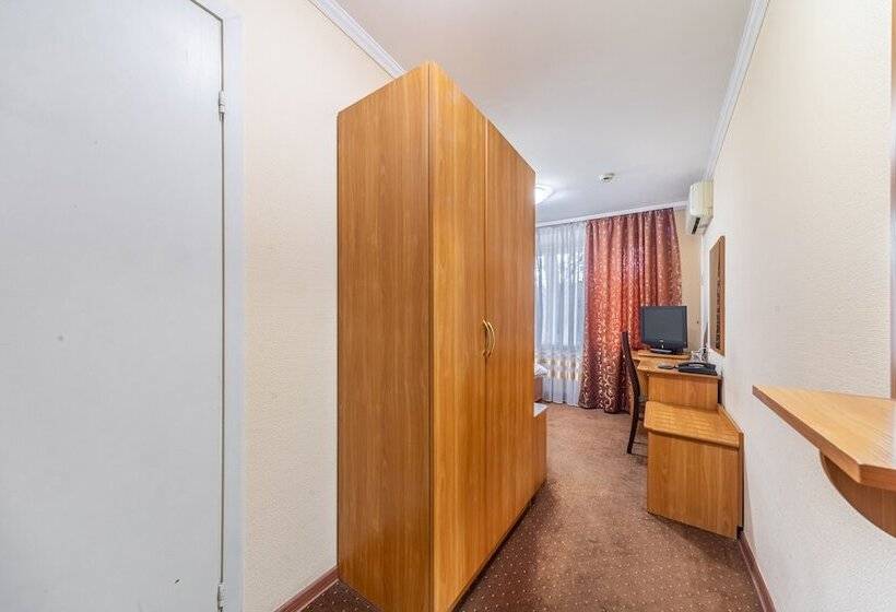 اتاق استاندارد یک نفره, Park Hotel Fili