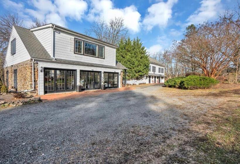 Люкс Повышенной Комфортности, Chimney Hill Estate Inn
