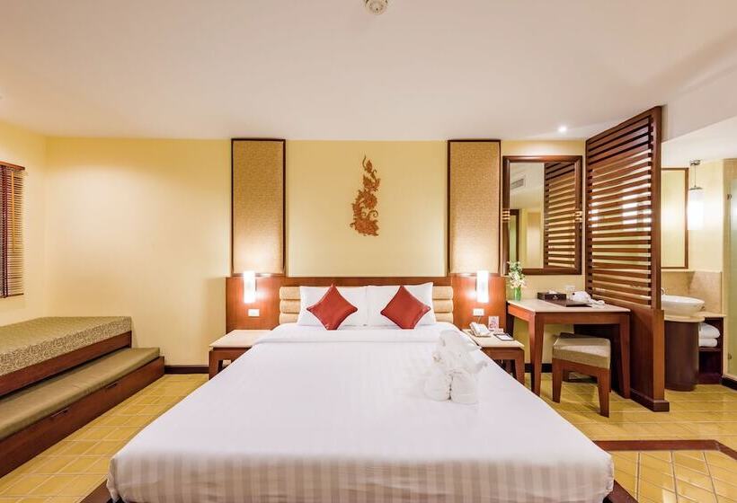 Deluxe Room, Duangjitt Resort, Phuket