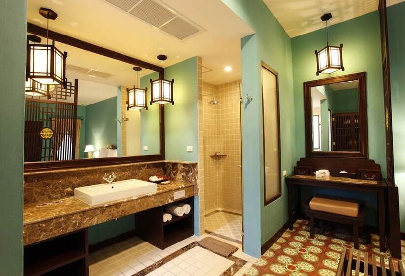 Deluxe Bungalow, Duangjitt Resort, Phuket