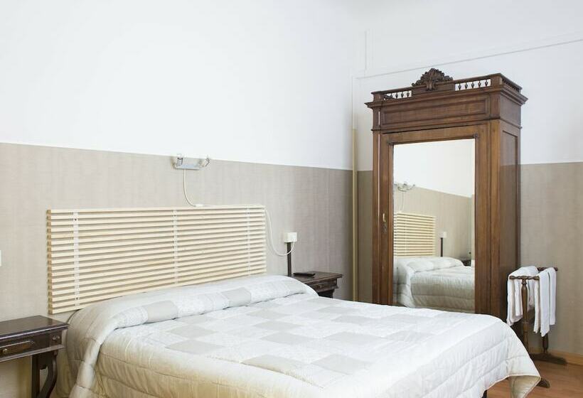 标准三人间共用浴室, Loggia Fiorentina
