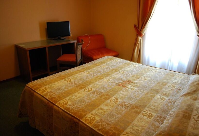 Номер Стандарт, Tre Torri