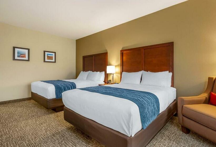 Quarto Estandar 2 Camas Casal, Comfort Inn