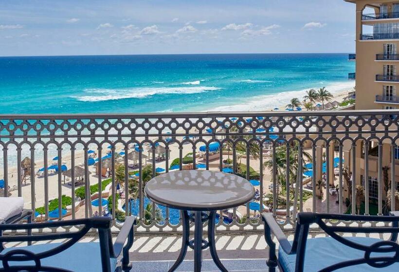 带大床的俱乐部房间, Kempinski Cancun