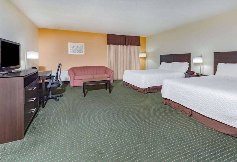 Номер Superior, Travelodge By Wyndham Bracebridge