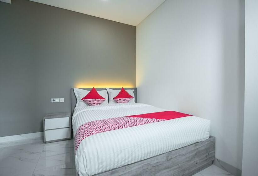 Deluxe Room, Super Oyo 1487 Residence Khoe