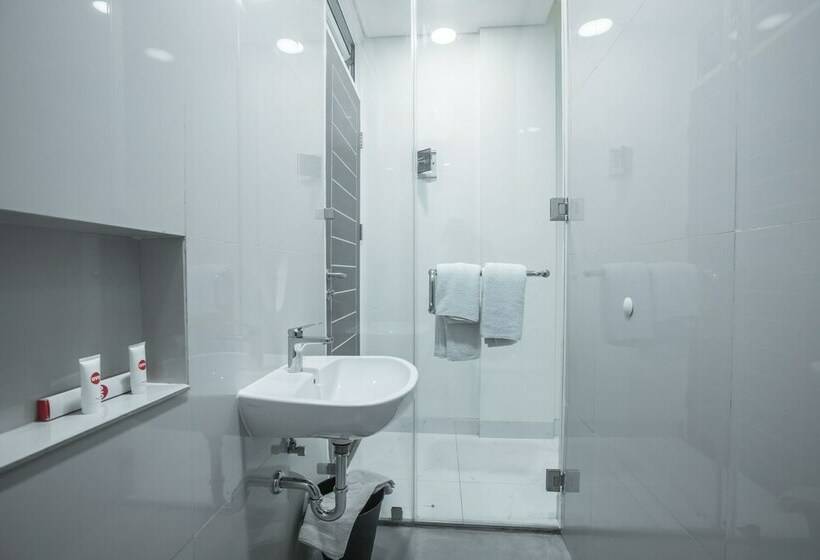 Deluxe Room, Super Oyo 1487 Residence Khoe